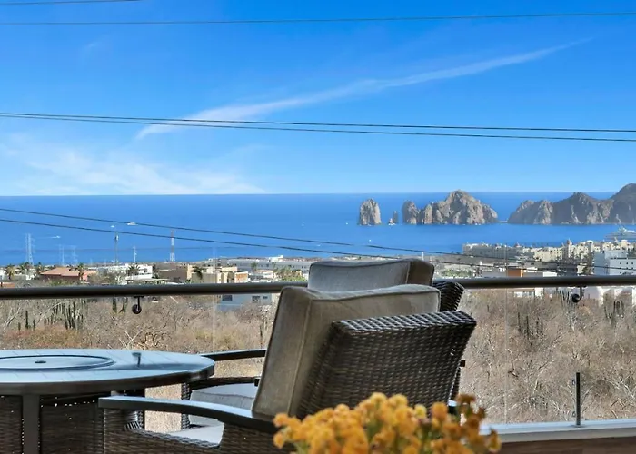 Stunning Views Of Cabo San Lucas Bay 2bd-2ba Сasa de vacaciones