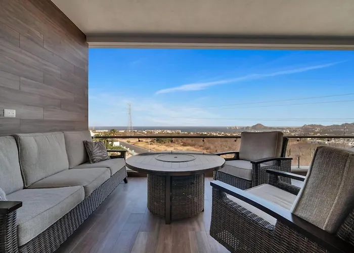 Stunning Views Of Cabo San Lucas Bay 2bd-2ba Сasa de vacaciones *
